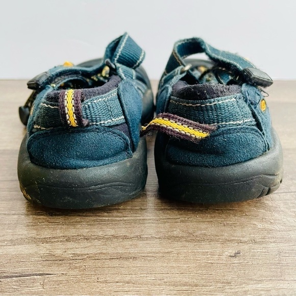 Keen Newport Blue and Black Sandals Size 13* - Picture 3 of 6